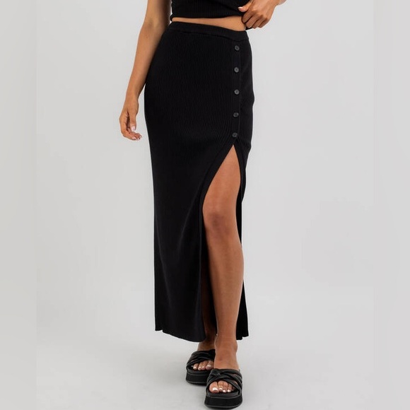 Mooloola Ribbed Button Slit Maxi-Skirt - Picture 1 of 13